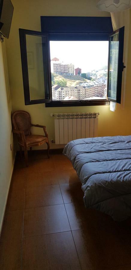 Hotel Ana Cangas De Narcea Extérieur photo