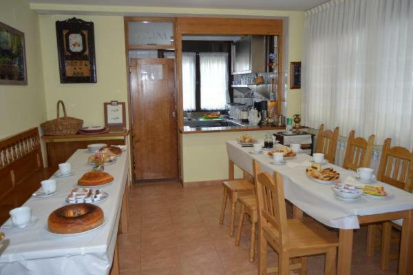 Hotel Ana Cangas De Narcea Extérieur photo